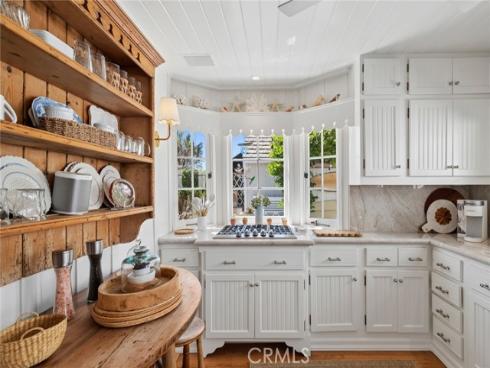 376  Diamond  , Laguna Beach, CA