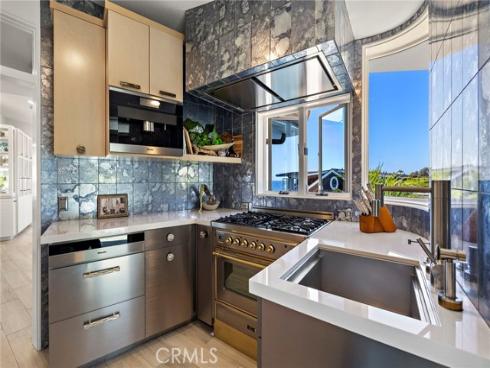 594  Cliff   Drive, Laguna Beach, CA