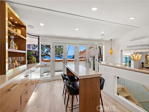 594  Cliff   Drive, Laguna Beach, CA