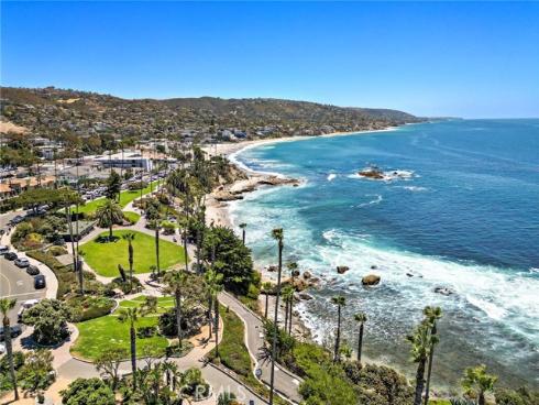 594  Cliff   Drive, Laguna Beach, CA