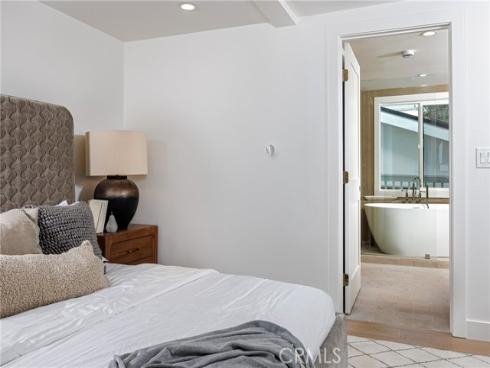251  Highland  , Laguna Beach, CA