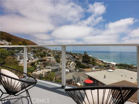 251  Highland  , Laguna Beach, CA