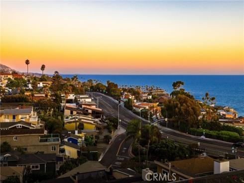 251  Highland  , Laguna Beach, CA