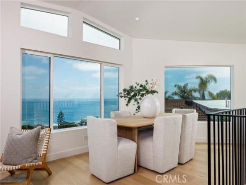 251  Highland  , Laguna Beach, CA