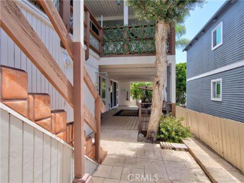 1080  Noria  , Laguna Beach, CA