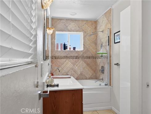 1080  Noria  , Laguna Beach, CA
