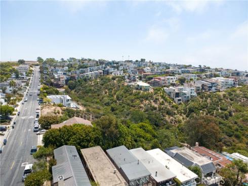 1080  Noria  , Laguna Beach, CA