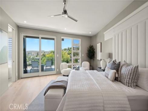 964  Van Dyke  , Laguna Beach, CA