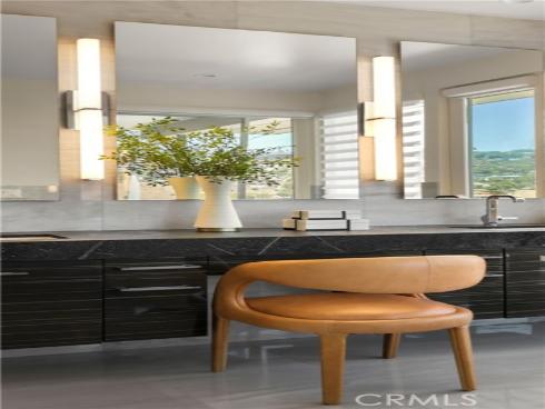 964  Van Dyke  , Laguna Beach, CA