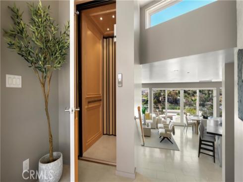964  Van Dyke  , Laguna Beach, CA
