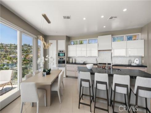 964  Van Dyke  , Laguna Beach, CA