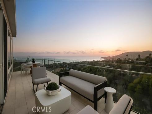 964  Van Dyke  , Laguna Beach, CA