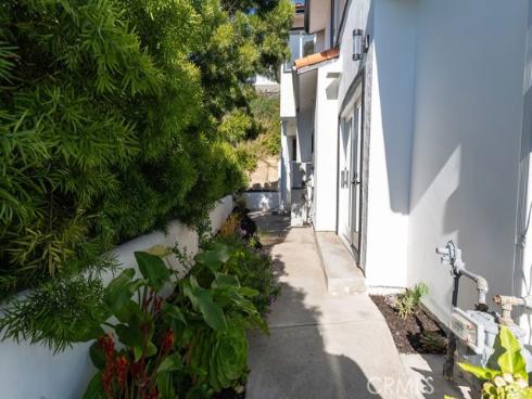 2850  Zell   Drive, Laguna Beach, CA