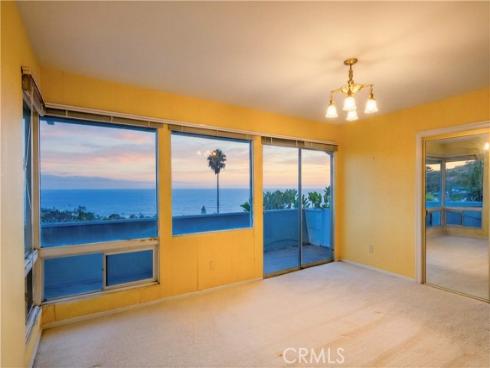 17 N Vista De La Luna  , Laguna Beach, CA
