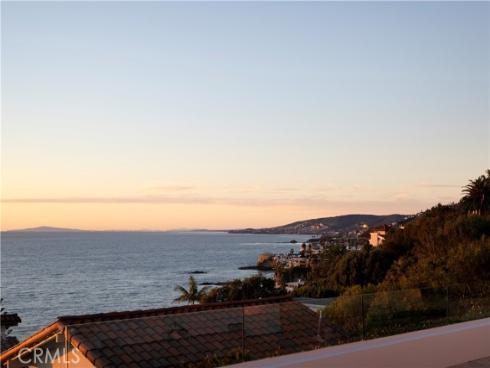 52 N Portola  , Laguna Beach, CA