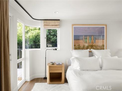 52 N Portola  , Laguna Beach, CA