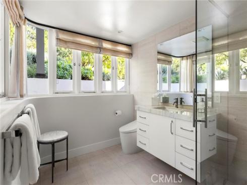 52 N Portola  , Laguna Beach, CA