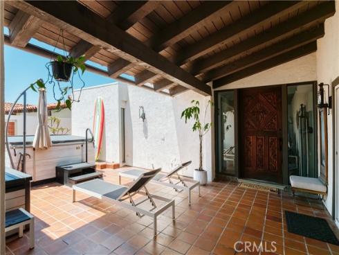 758 Barracuda Way , Laguna Beach, CA