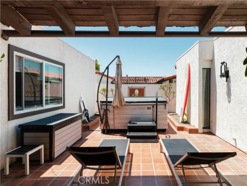 758 Barracuda Way , Laguna Beach, CA