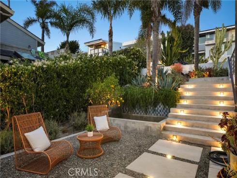 1119  Katella   Street, Laguna Beach, CA