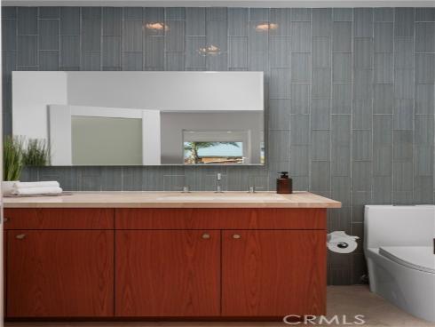 1119  Katella   Street, Laguna Beach, CA