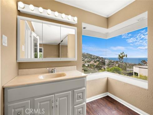 1337 Terrace Way, Laguna Beach, CA