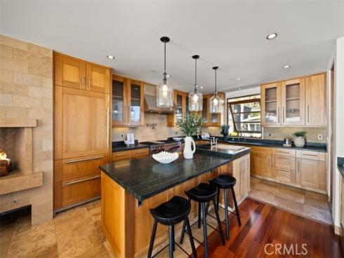 2615  Victoria  , Laguna Beach, CA