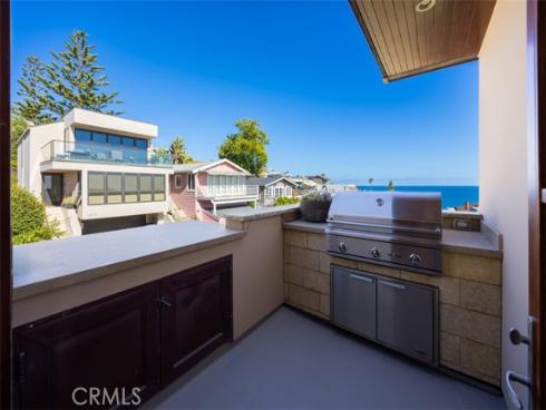 2615  Victoria  , Laguna Beach, CA