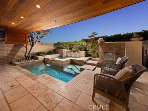2615  Victoria  , Laguna Beach, CA