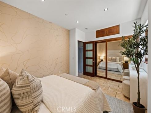 2615  Victoria  , Laguna Beach, CA