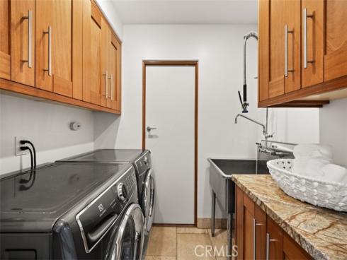 2615  Victoria  , Laguna Beach, CA