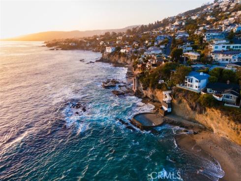2615  Victoria  , Laguna Beach, CA