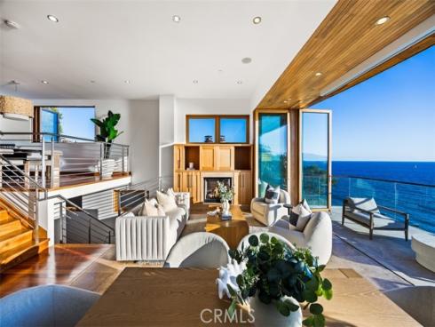 2615  Victoria  , Laguna Beach, CA