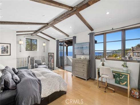 2100  Crestview   Drive, Laguna Beach, CA