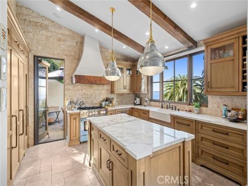 2100  Crestview   Drive, Laguna Beach, CA