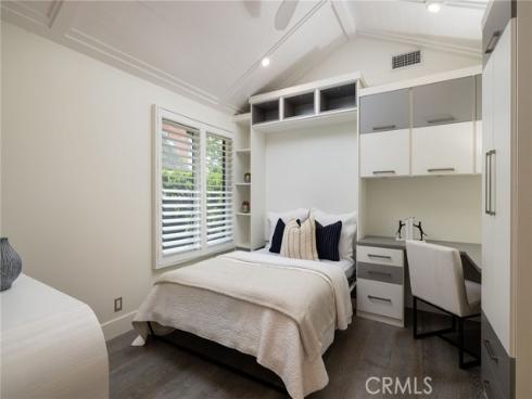 461  Linden   Street, Laguna Beach, CA
