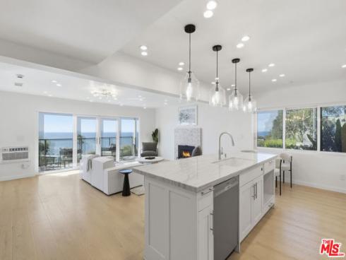 2442 S Coast Highway  3 , Laguna Beach, CA