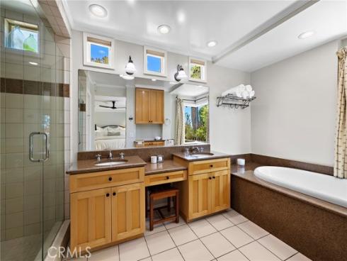 31953  10th   Avenue, Laguna Beach, CA