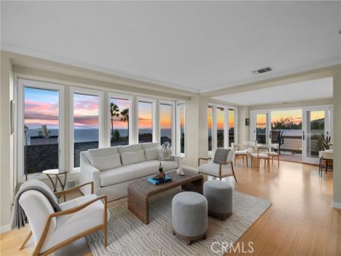 31953  10th   Avenue, Laguna Beach, CA