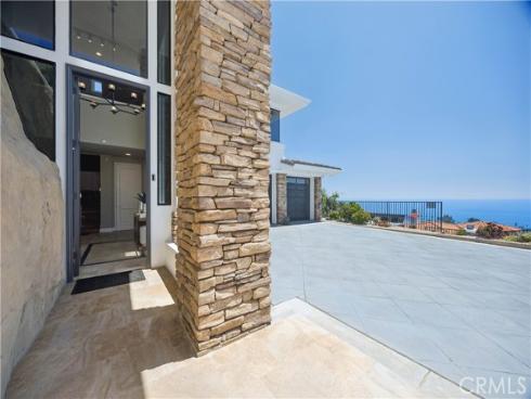 1076  Skyline   Drive, Laguna Beach, CA