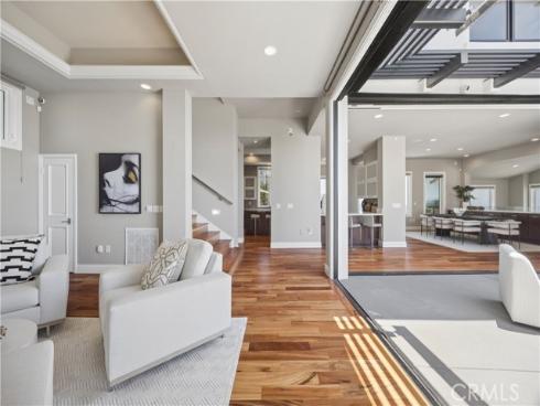 1076  Skyline   Drive, Laguna Beach, CA