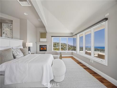 1076  Skyline   Drive, Laguna Beach, CA