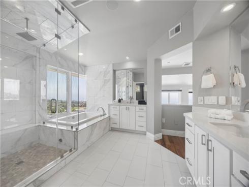 1076  Skyline   Drive, Laguna Beach, CA