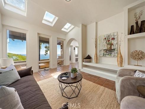 1046 Oro , Laguna Beach, CA