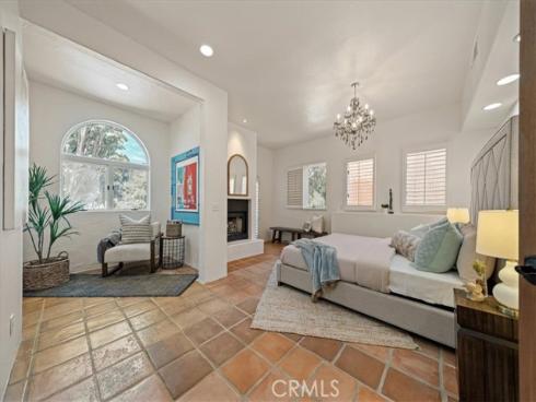 1046 Oro , Laguna Beach, CA