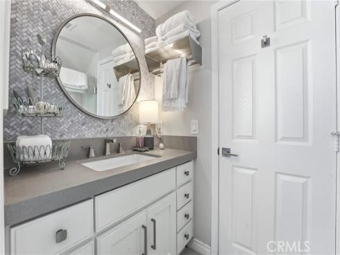 3078  Zell  , Laguna Beach, CA