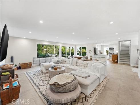 3078  Zell  , Laguna Beach, CA