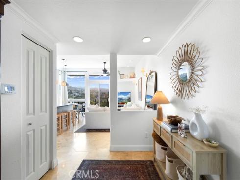174  Cliff  B  Drive, Laguna Beach, CA