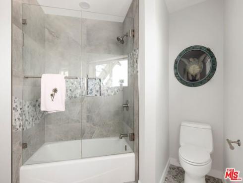 15 N Vista De Catalina , Laguna Beach, CA
