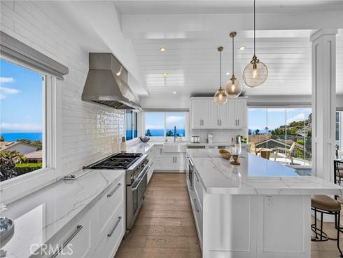 1  Vista Del Sol  , Laguna Beach, CA